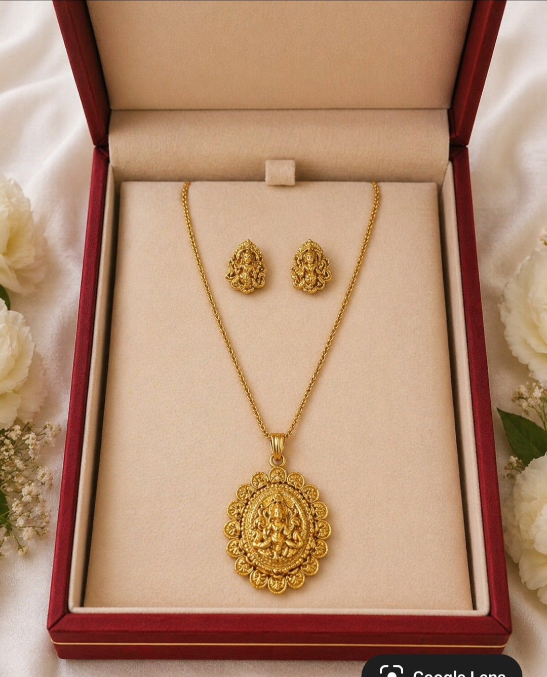 Heritage Maharani Pendant Set