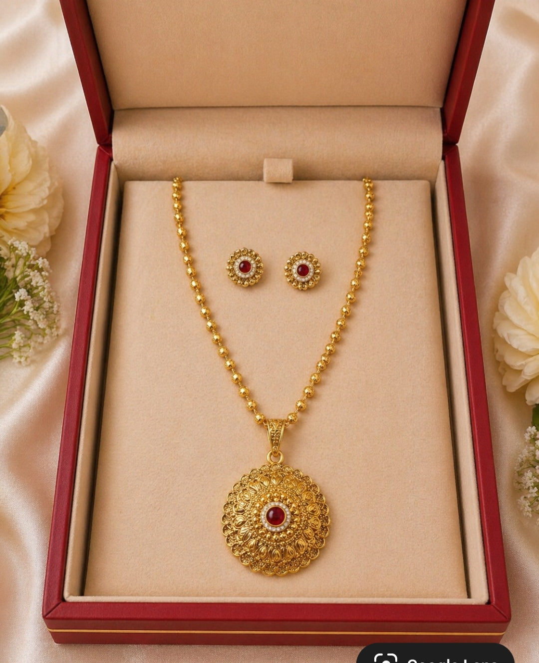 Vintage Lotus Pendant Set