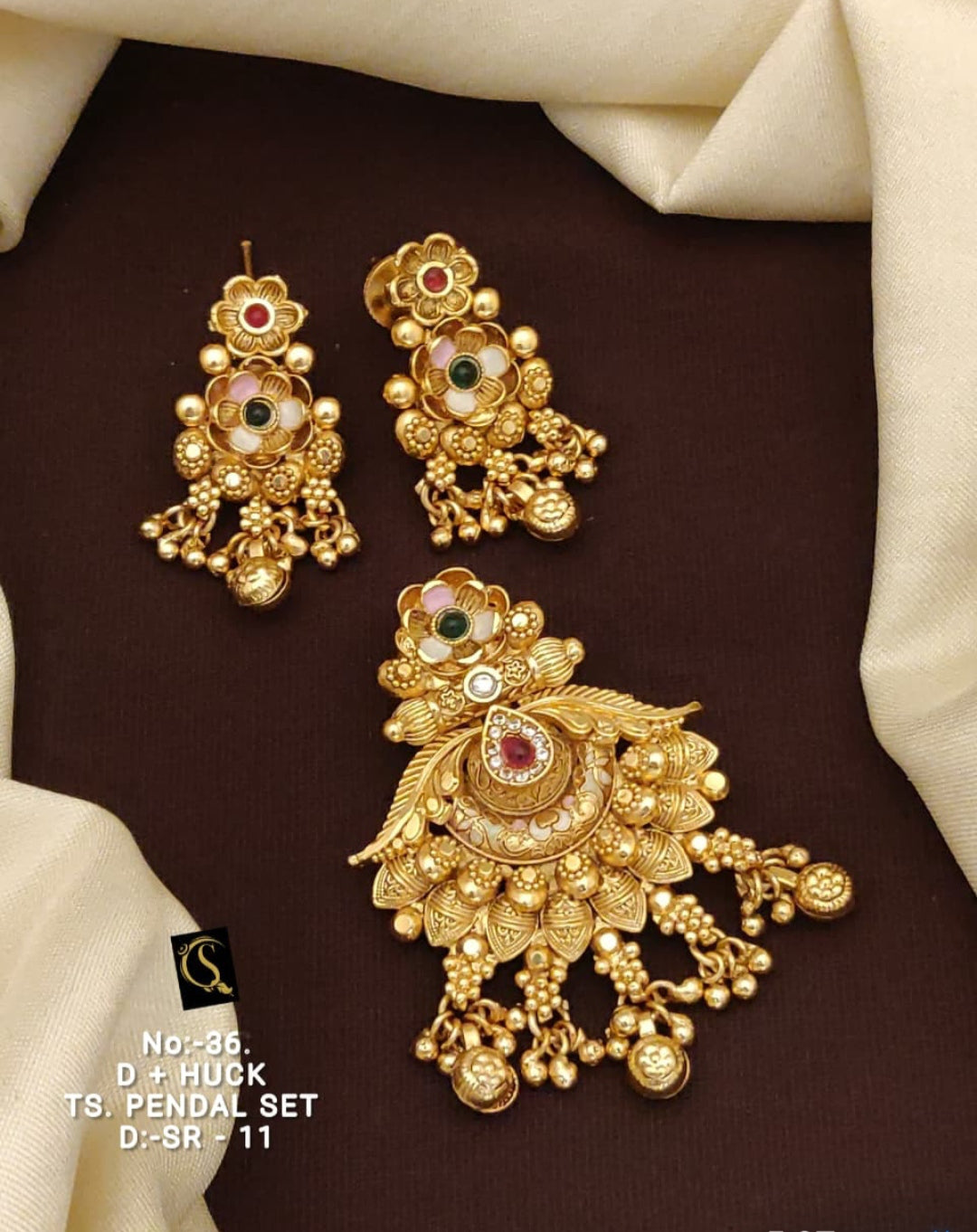 Divine Ganesha Pendant Set