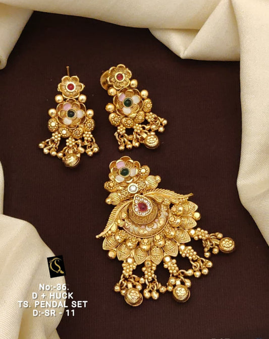 Divine Ganesha Pendant Set
